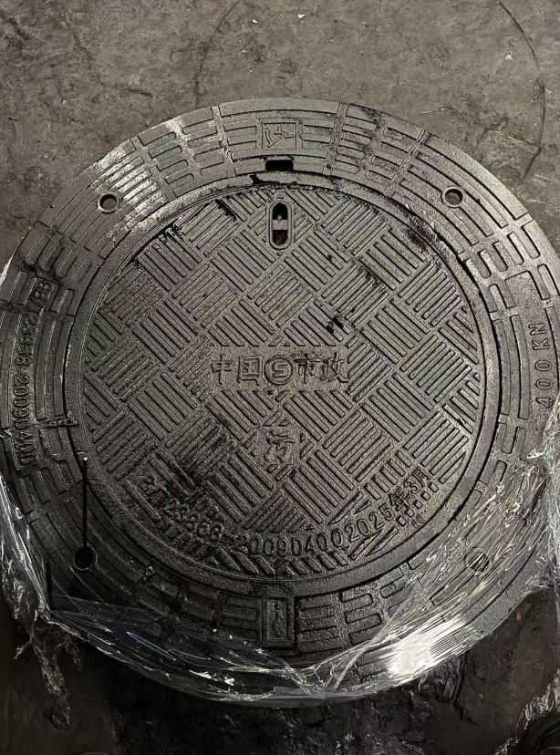 泰丰办事处球墨铸铁防沉降井盖展示